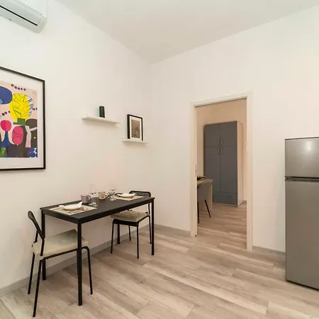 1 Homely - 50 Mt Dalle Molinette, 300 Mt Da Metro Spezia, 1k M Da Lingotto Fiere Apartment *